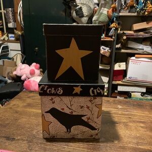 Primitive set of 2 square nesting/stacking boxes